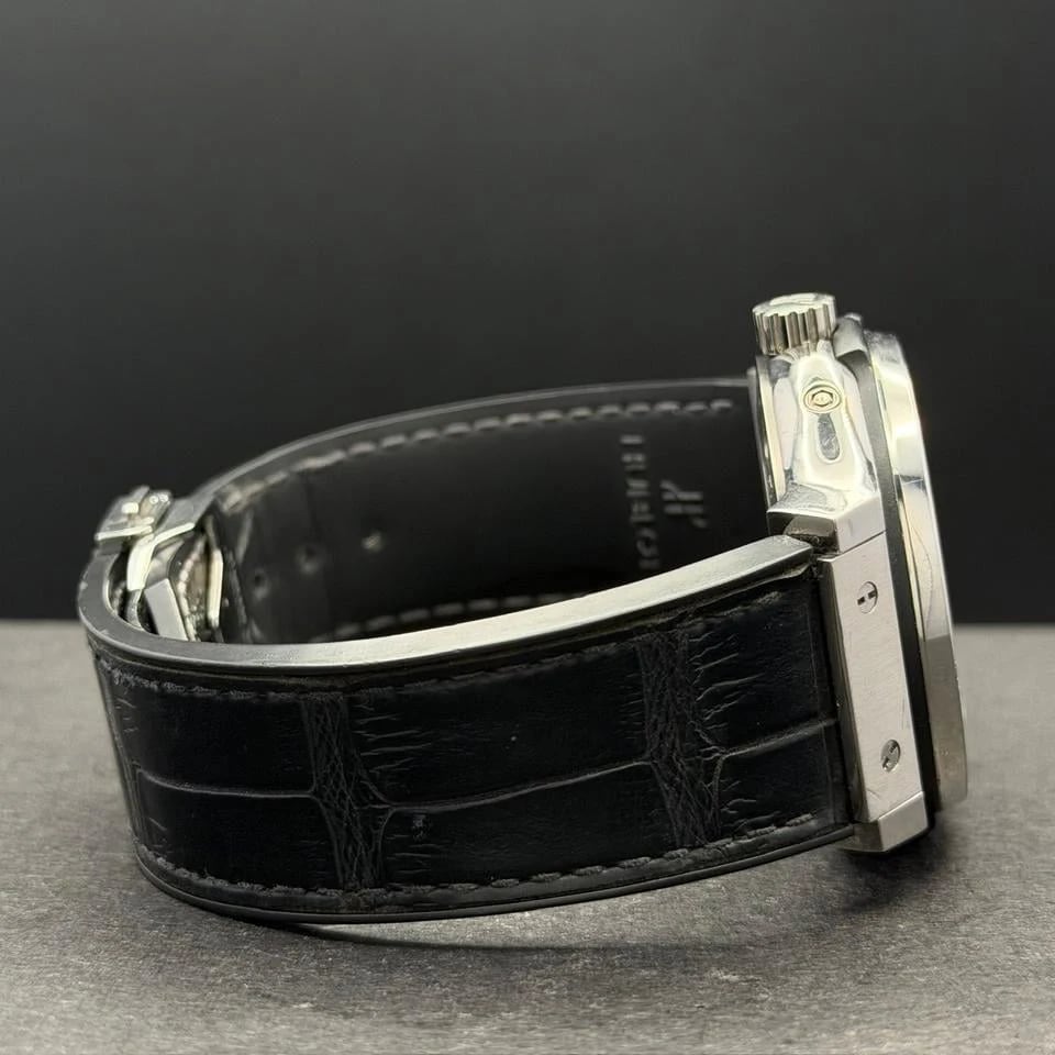Hublot Classic Fusion Aerofusion Moonphase Titanium Diamanten 42mm 547.NX.0170.LR.1104 — 2 von 9