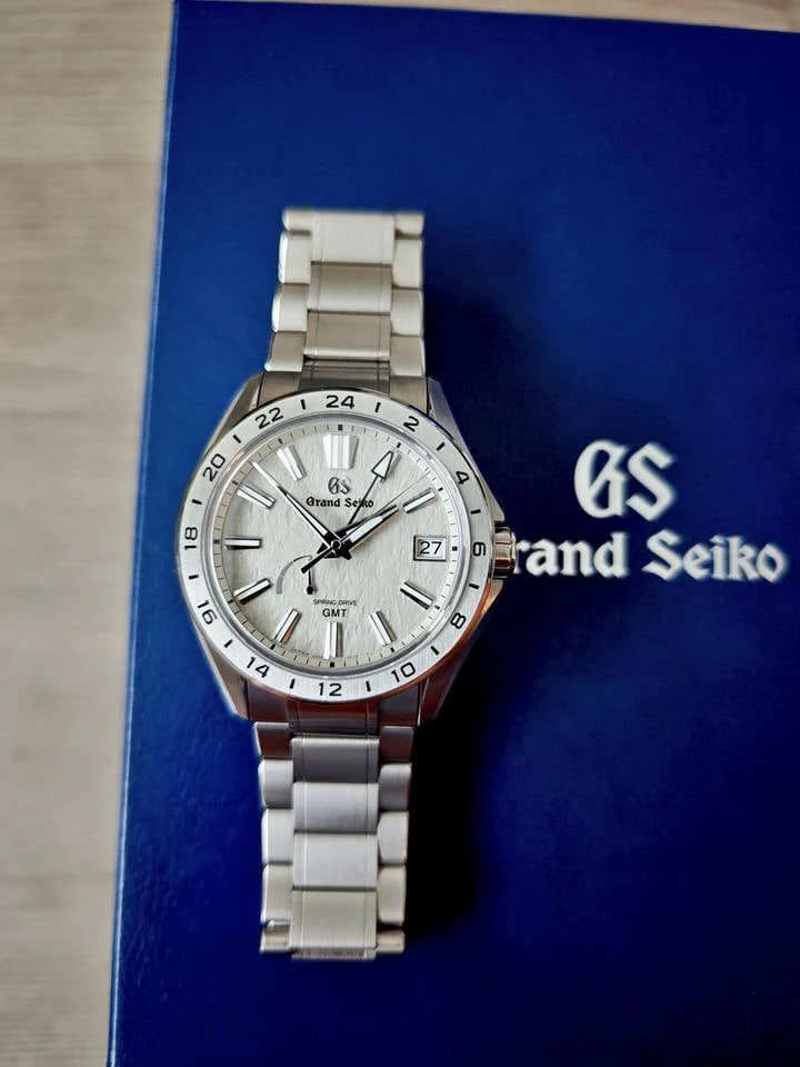 Grand Seiko Evolution 9 Spring Drive GMT 41mm Mist Flake Zifferblatt High-Intensity Titan — 1 von 10