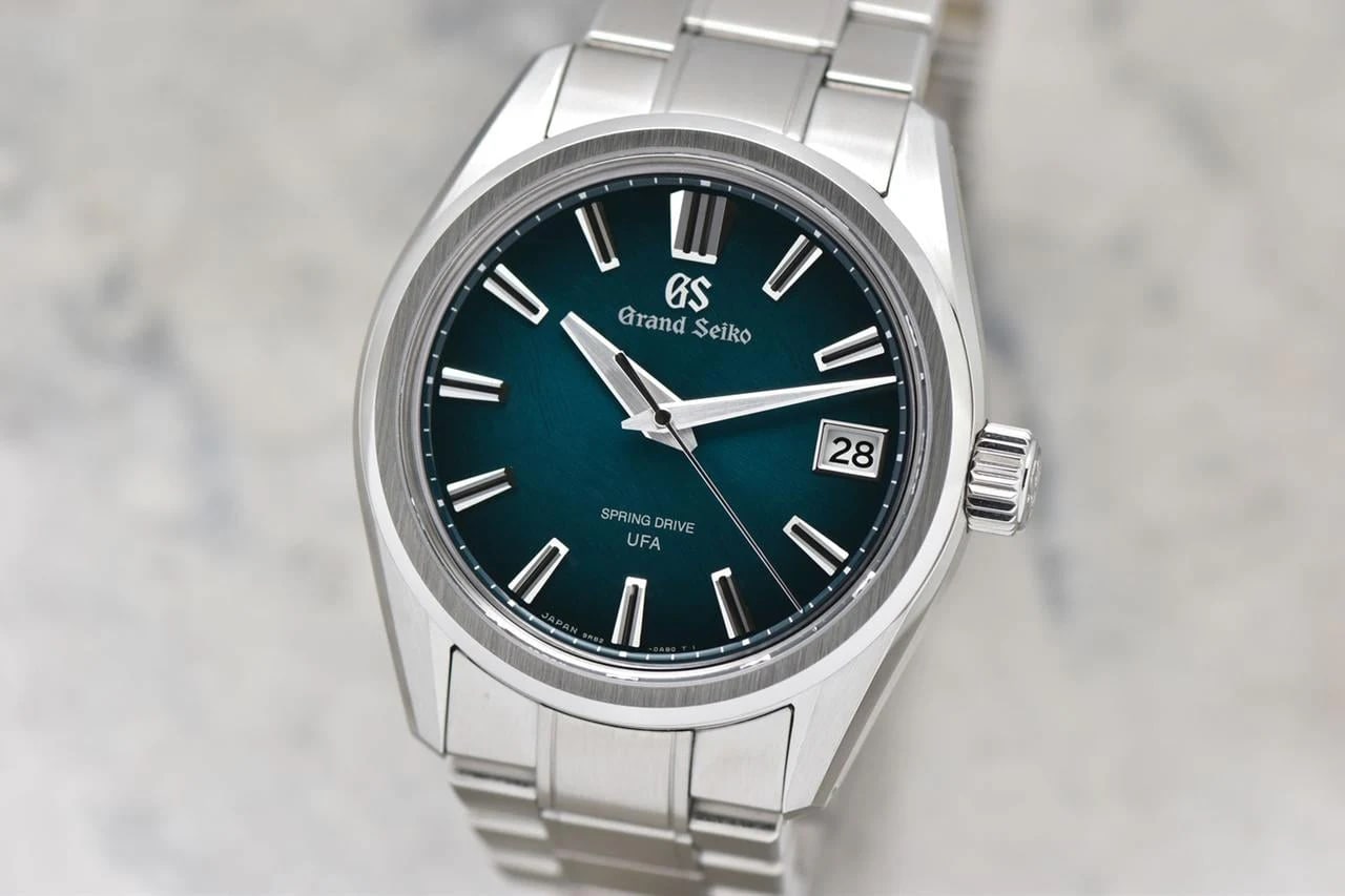 Grand Seiko Evolution 9 Collection Spring Drive Evolution 9 UFA Atera Valley blau-grüne Edelstahluhr komplettes Set SLGB011G — 1 von 15